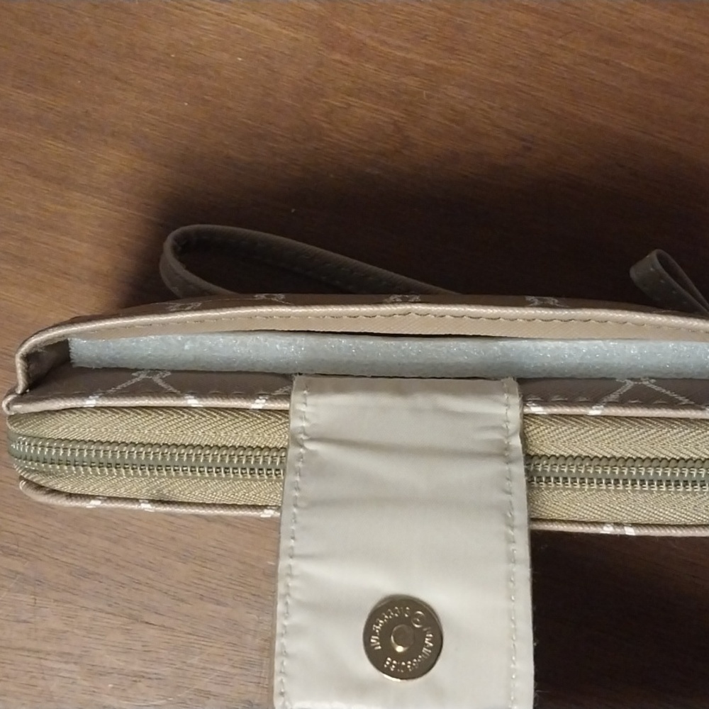 Wallet - Picture 4 of 8